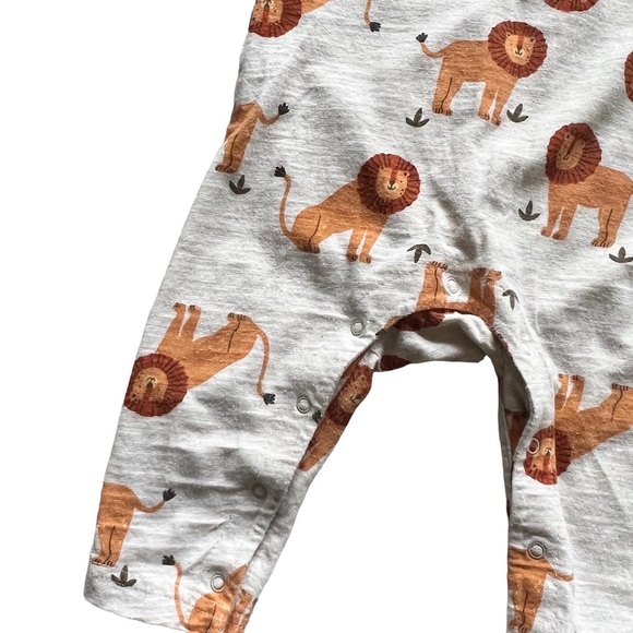 Old Navy lion print jumper 6-12 months - Picture 4 of 5
